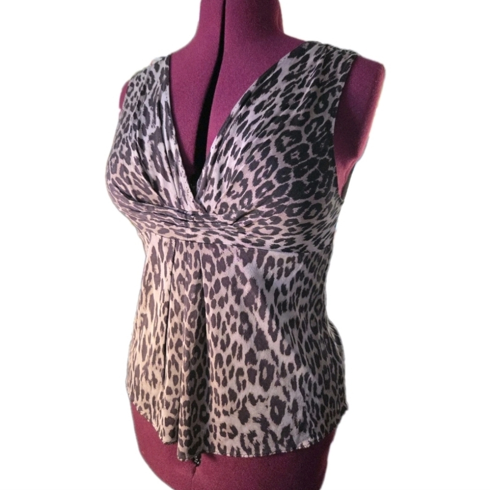 Elie Tahari Leopard Print Sleeveless Blouse V-Neck Body Skimming L - Picture 3 of 7
